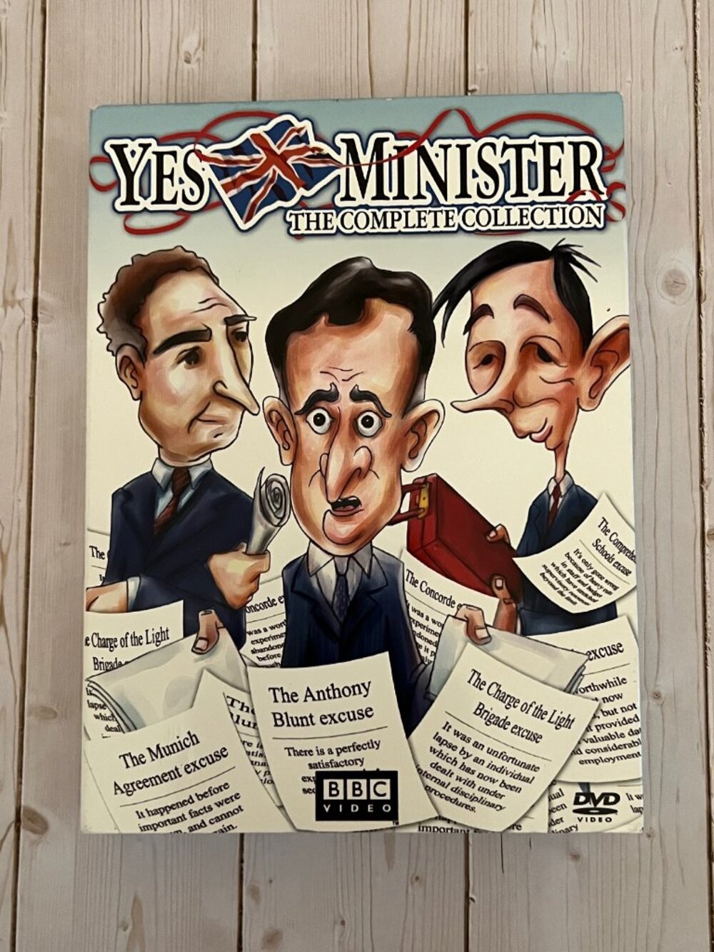 Yes Minister the Complete Collection 4-Disc DVD Set BBC Sir Nigel Hawthorne